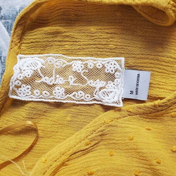 Sadie & Sage Mustard Yellow Peplum Blouse Medium Long Sleeve Textured Dobby Boho - Picture 4 of 6